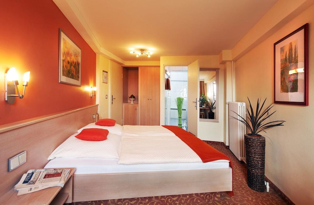 Hotel Adria Munchen Eksteriør billede